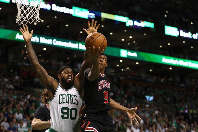 国王陷入低谷，助攻爆棚连败，米切尔球队命运悬念！