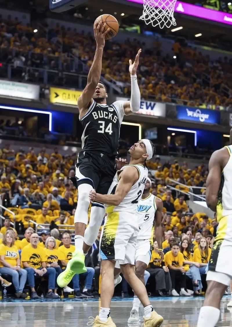 字母哥连续十场比赛得分超过战术调整，皇家马德里挑战极限！的简单介绍