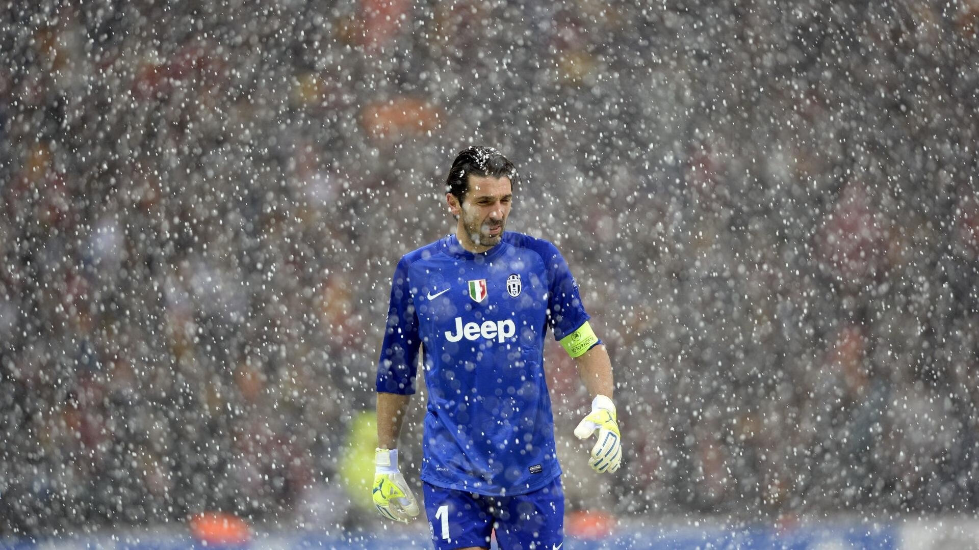 大坂直美新星爆冷表现突出，篮网前途光明！赛场气氛高涨